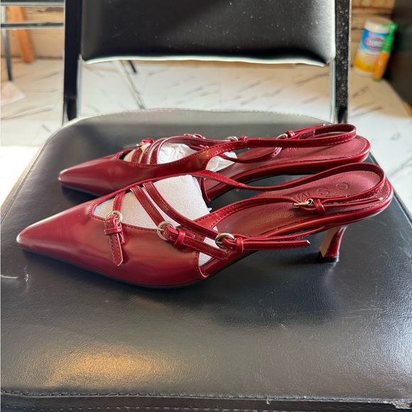 Burgundy slingback kitten heels size 8 - Picture 1 of 5